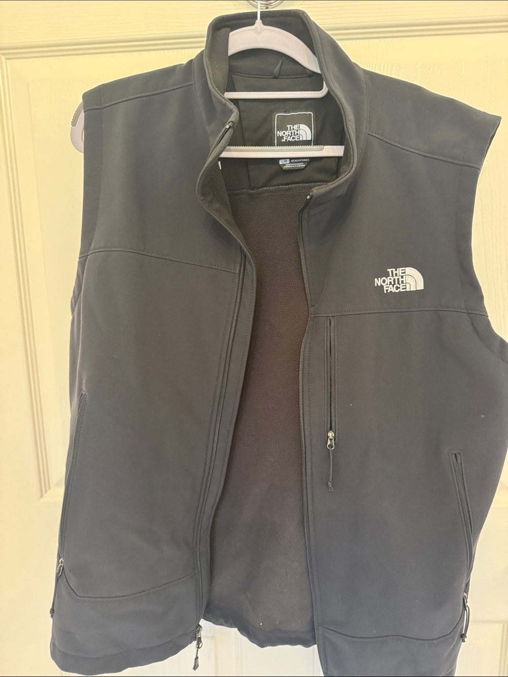 The North Face Black Men’s Softshell Vest with Chest Logo
